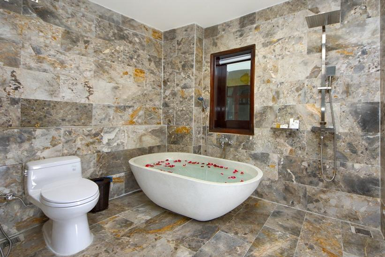 Bathroom 5, Little Town Villa Hoi An, Da Nang