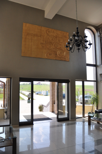 Public Area 4, Anthimos Baile Felix, Sanmartin