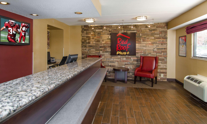 Public Area 3, Red Roof PLUS+ Baltimore-Washington DC/BWI Airport, Anne Arundel