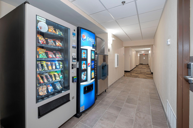 Public Area 2, Red Roof Inn PLUS+ Jacksonville - Southpoint, Duval