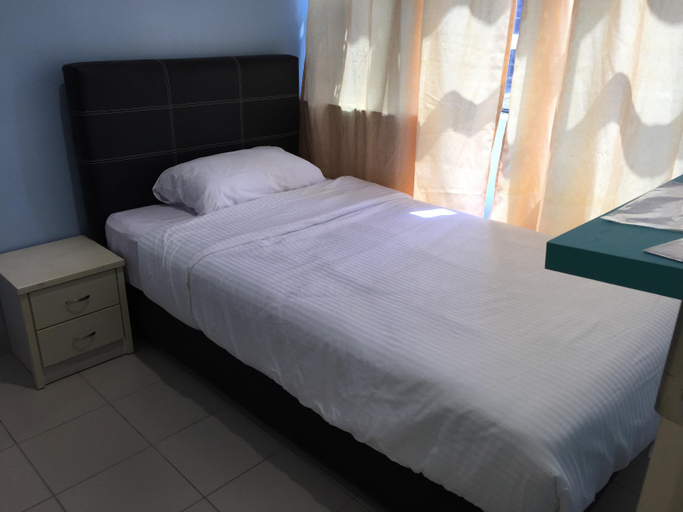 Bedroom 4, Miri Budget Inn, Miri