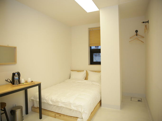 Bedroom, 96 Bunz Traveller S Lodge, Jung