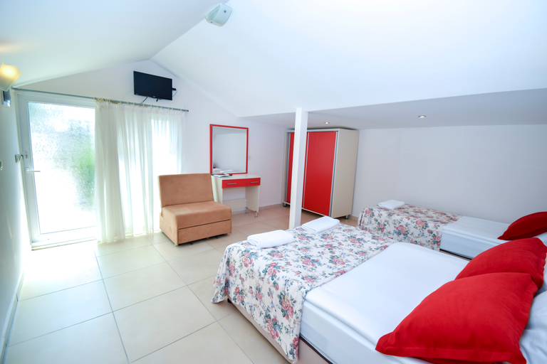 Bedroom 3, Side Altinkum Bungalow Hotel, Manavgat