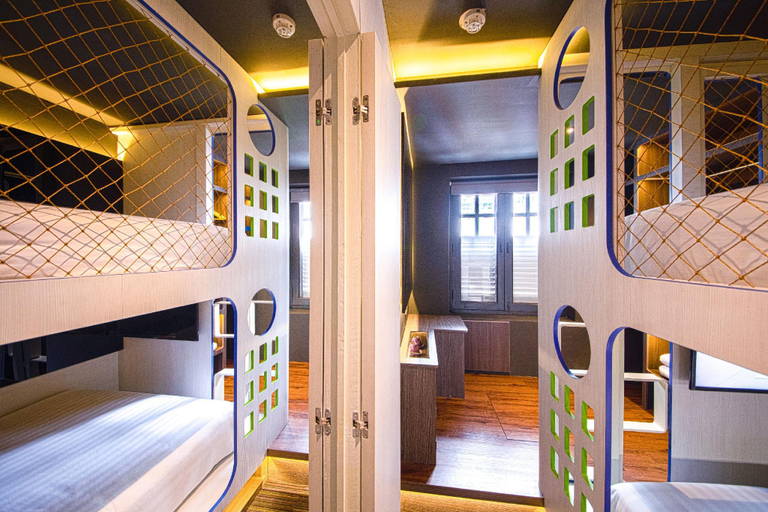 CUBE Family Boutique Capsule Hotel Chinatown - Public Area