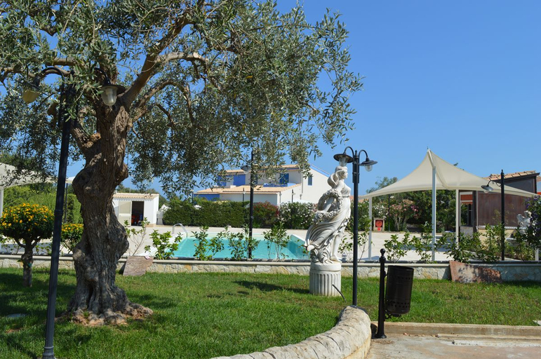 Exterior & Views 2, Hotel Continental, Ragusa