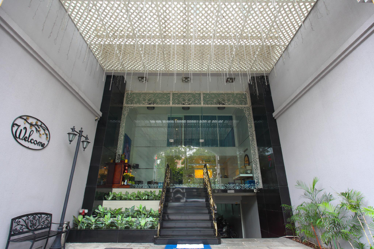 Exterior & Views 2, Iris Hotel Saigon, Tân Bình