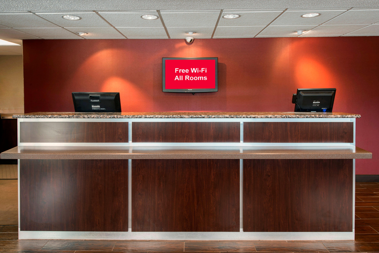 Public Area 2, Red Roof Inn PLUS+ Chicago - Naperville, Dupage