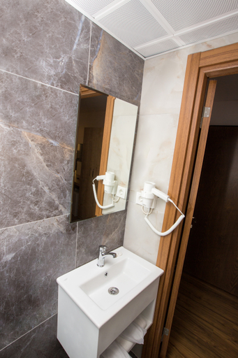 Bathroom 5, Golden Street Hotel, Beyoğlu