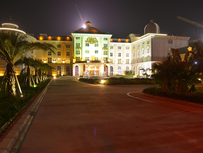 Exterior & Views 2, THE ROYAL PINNACLE HOTEL, Zhuhai