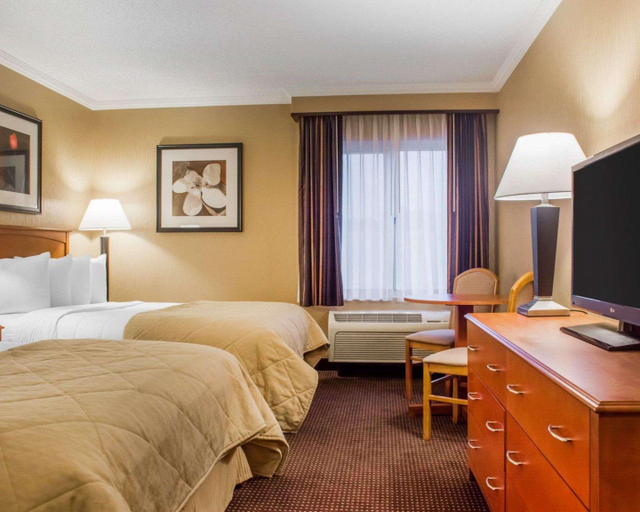 Bedroom 2, Quality Inn & Suites Riverfront, Oswego
