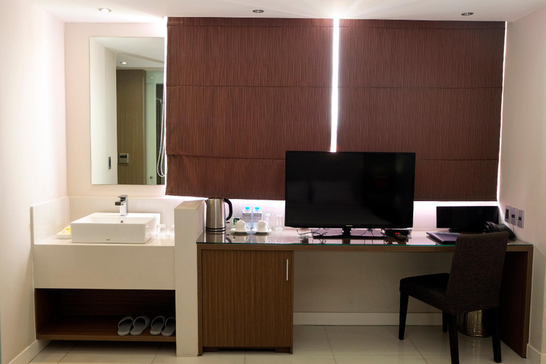 Exterior & Views 2, Nicecy Ben Thanh Hotel, District 1