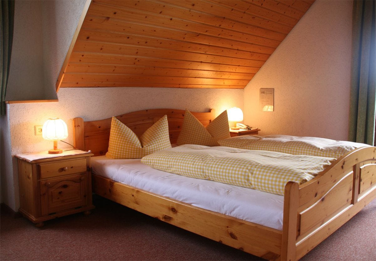 Bedroom 4, Gasthaus Schweizerhof, Breisgau-Hochschwarzwald