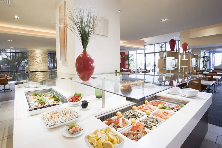 Food & Drinks, L5 Surfers Paradise Apartment, Gold Coast