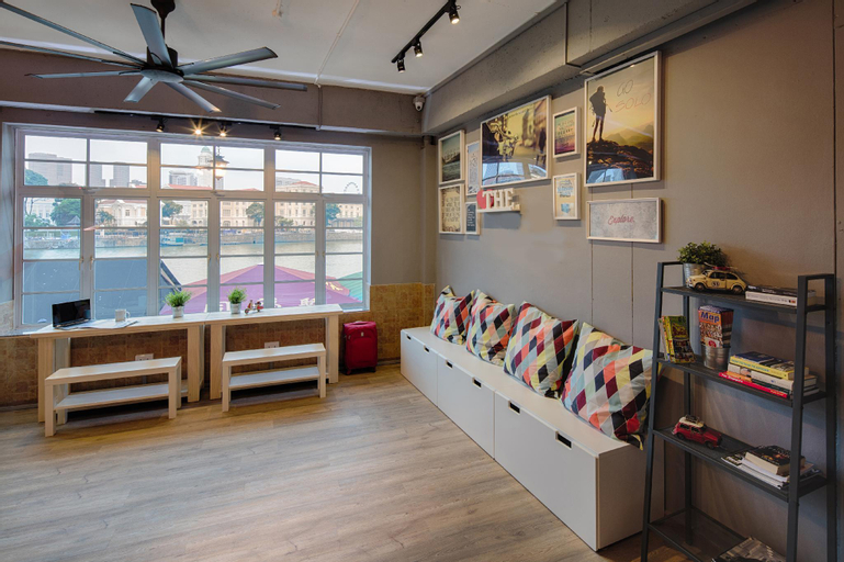 Public Area 5, BEAT. Capsule Hostel @ Boat Quay, Singapore