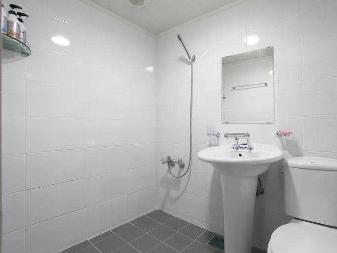 Bathroom 5, G Mini Hotel Dongdaemun, Dong-daemun
