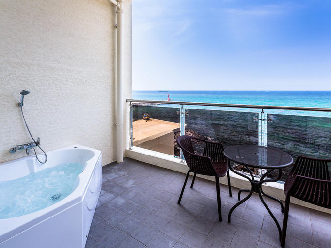 Exterior & Views 2, SEASTAY HOTEL SPA, Jeju