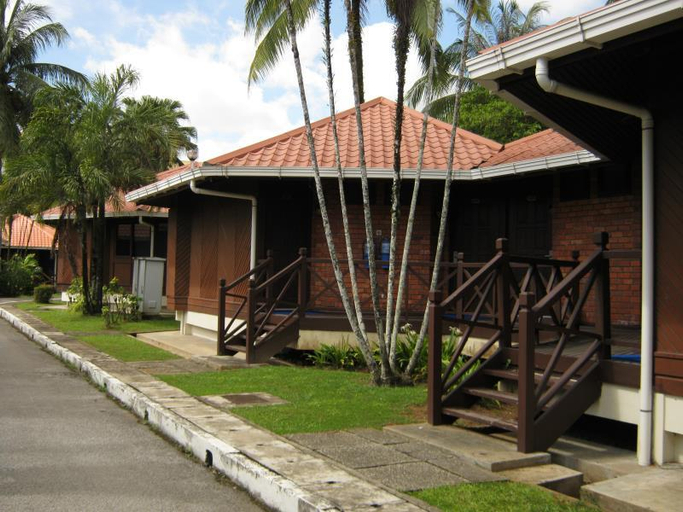 Exterior & Views, Grand Dormani Rajah Court Hotel, Kuching