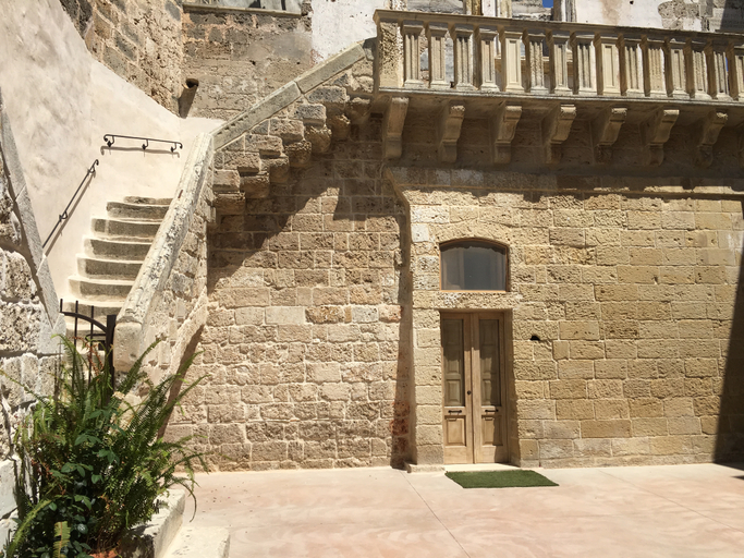 Public Area 2, Corte Chiesa, Lecce
