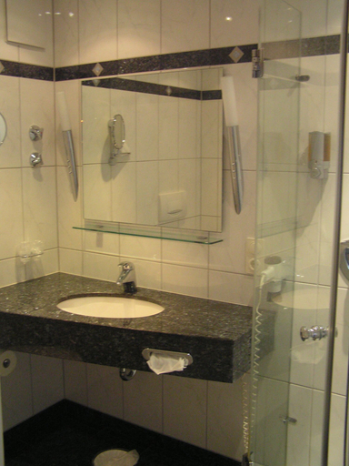 Bathroom 3, Hotel Dreispitz, Main-Taunus-Kreis