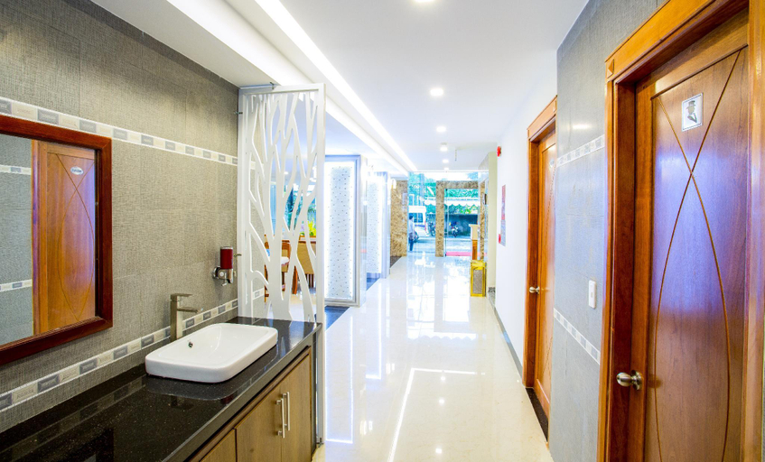 Bathroom 4, Zalosea Hotel, Da Nang