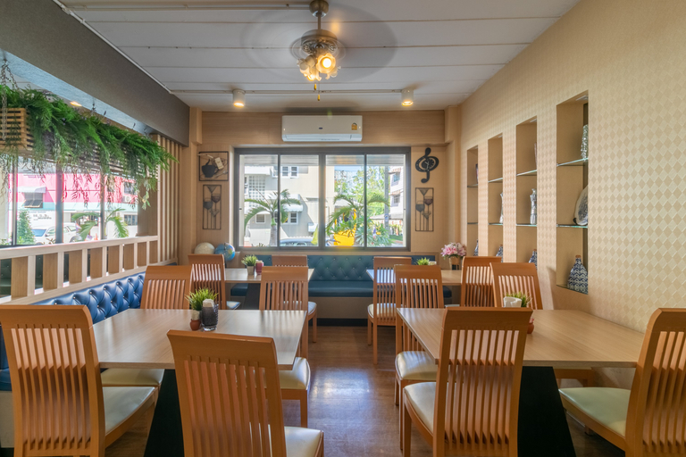 Food & Drinks 5, P Park Residence Charansanitwong, Bang Plad
