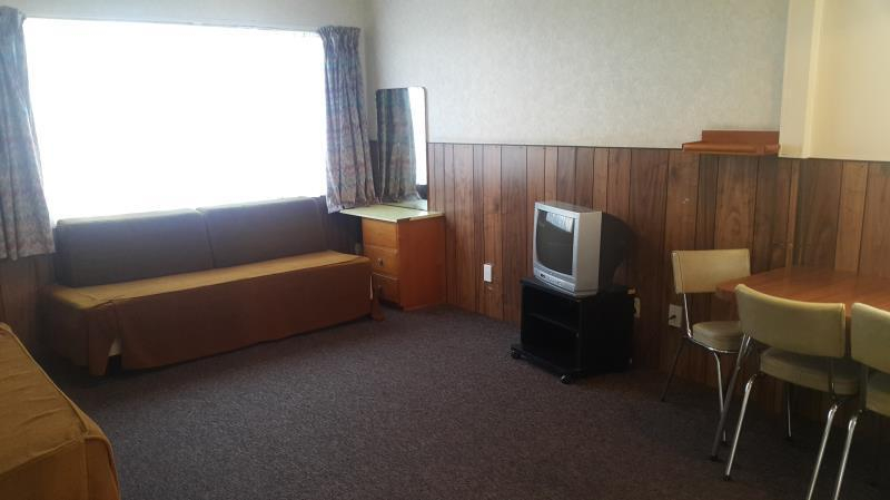 Bedroom 2, Bings Motel, Marlborough