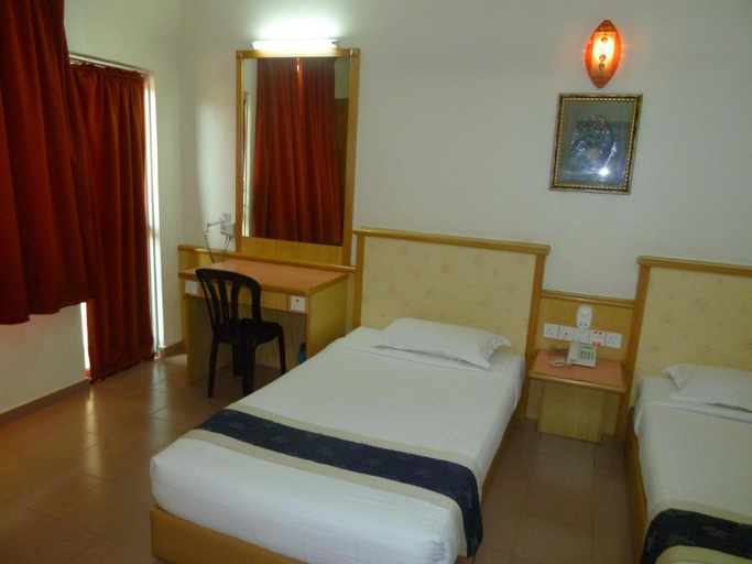 Bedroom 2, Intan Beach Resort, Kuala Terengganu