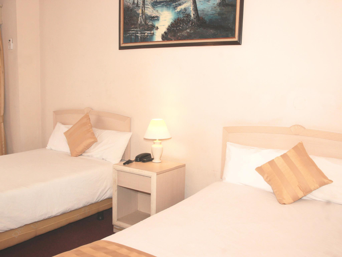 Bedroom 3, Holiday Saipan Hotel, Saipan