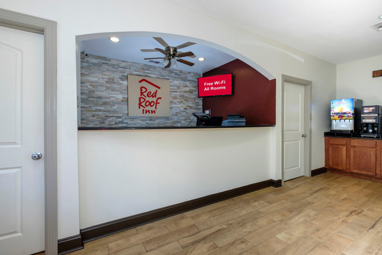 Public Area, Red Roof Inn Columbus, MS, Lowndes