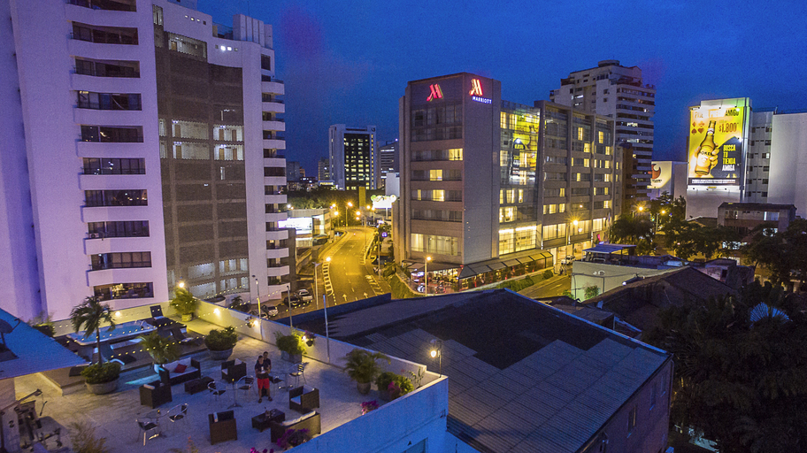 Exterior & Views