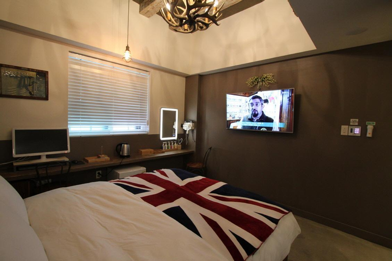 Bedroom 2, The First Snow Hotel, Buk