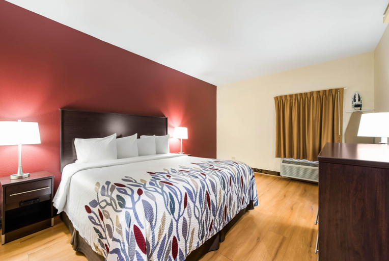 Bedroom 4, Red Roof Inn & Suites Monee, Will