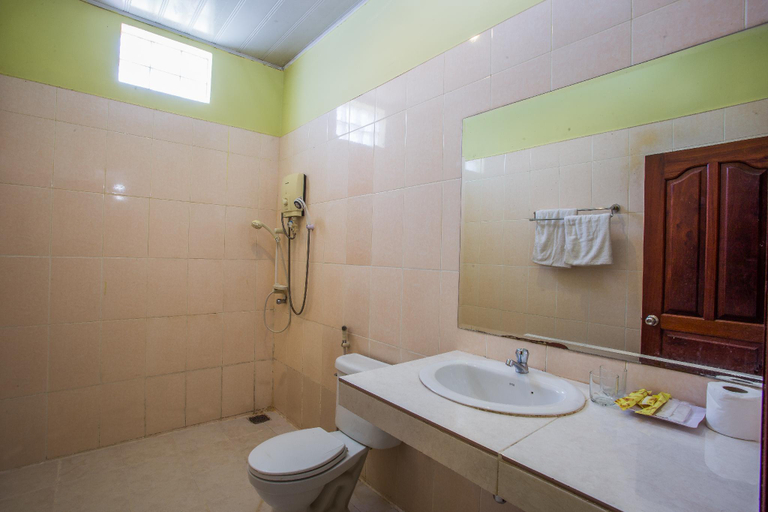 Bathroom 4, Side Walk Hotel, Siem Reap