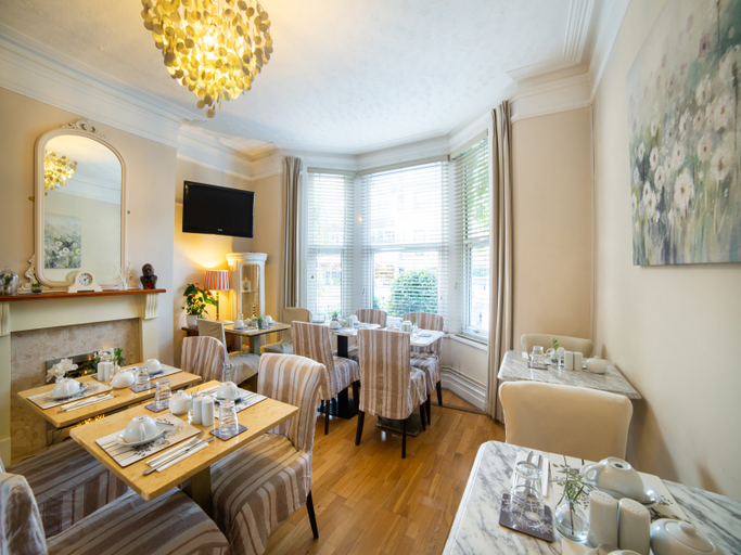 Public Area 2, OYO Lina Guest House, Oxfordshire