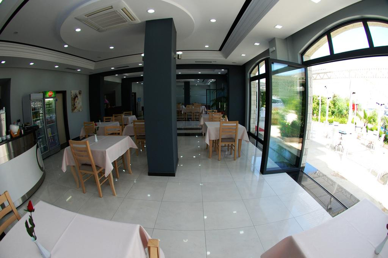Public Area 3, Hotel Heksamil, Sarandës