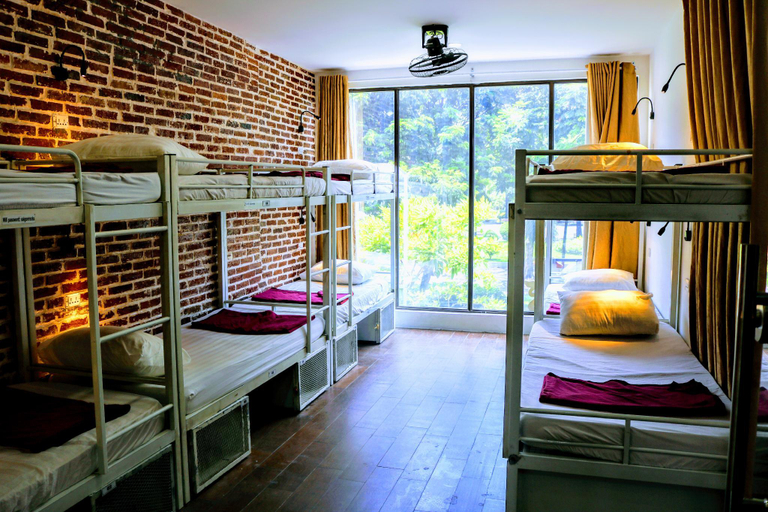 Bedroom 2, The Hideout, District 1