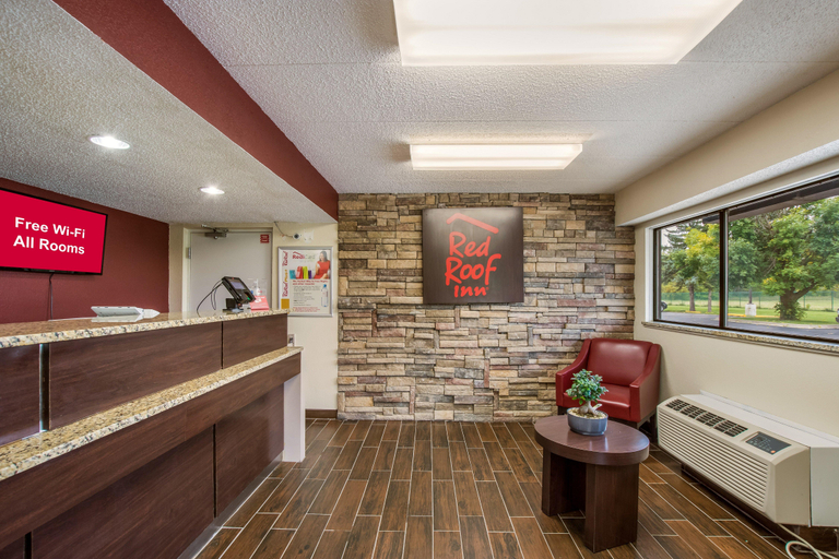 Public Area 3, Red Roof Inn Saginaw - Frankenmuth, Saginaw