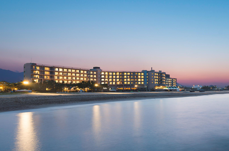 Public Area, Kensington Resort Seorak Beach, Goseong