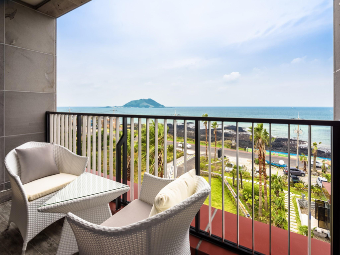 Exterior & Views 2, Aguila Hotel, Jeju