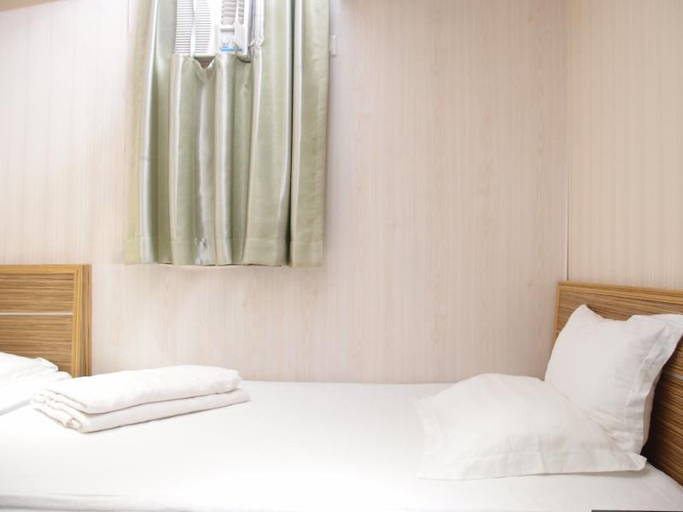 Bedroom 2, Jinhai Hotel, Kowloon