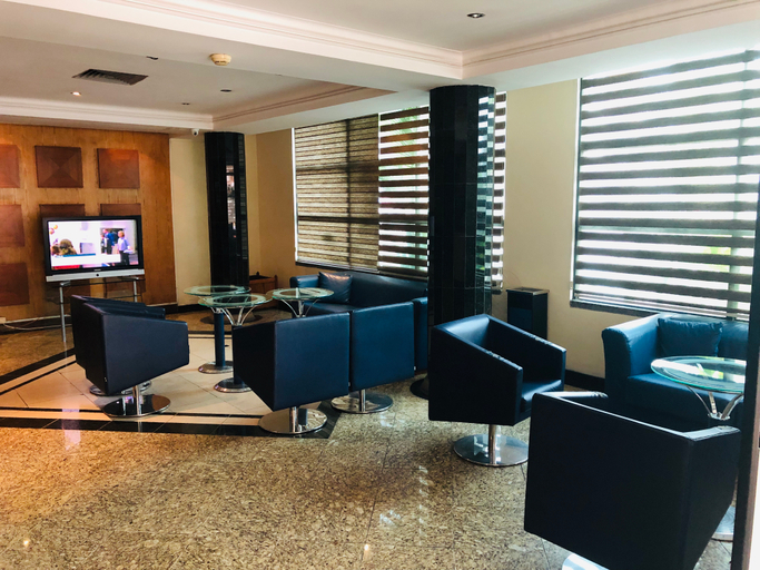 Public Area 3, Golden Park Hotel, Ingombota