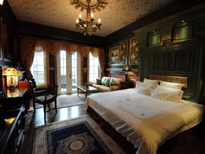 Bedroom 3, The Old England Hotel, Nantou