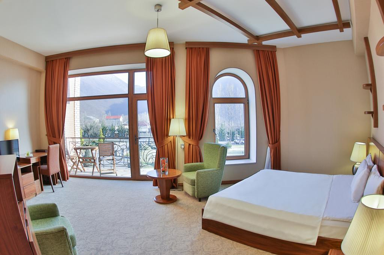 Bedroom 3, El Resort Hotel, Qax