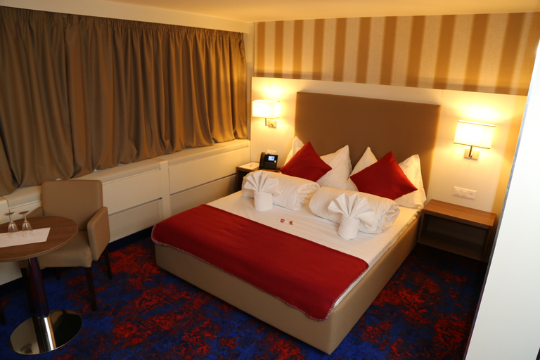 Bedroom 12