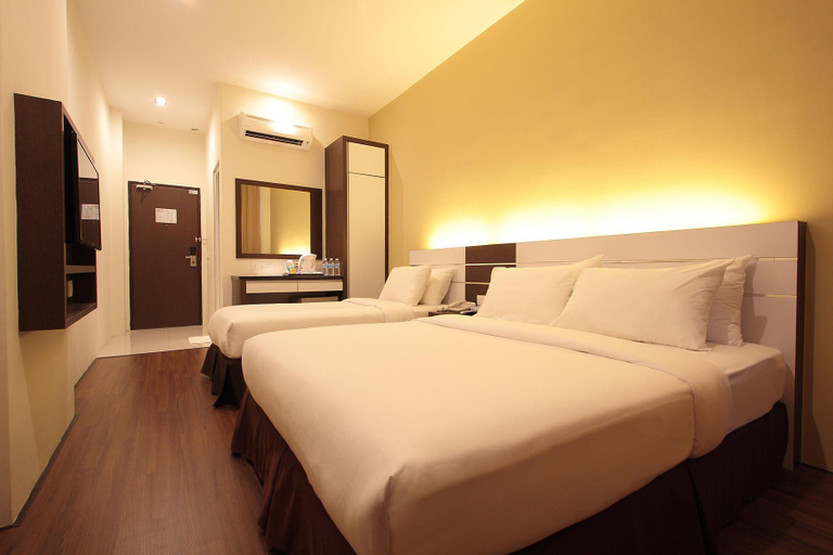 Bedroom 3, Skytree Hotel, Kuantan