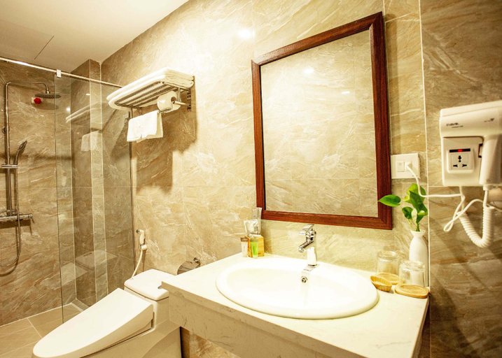 Bathroom 4, Adeline Apartment & Hotel Hanoi, Cầu Giấy