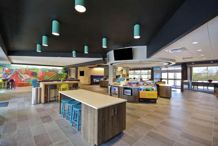 Public Area 2, TRU By Hilton Winchester, Frederick