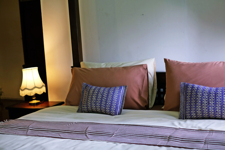 24 Samsen Heritage House, Dusit