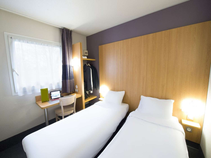Bedroom 3, Kyriad Direct Clermont Ferrand Nord Gerzat, Puy-de-Dôme