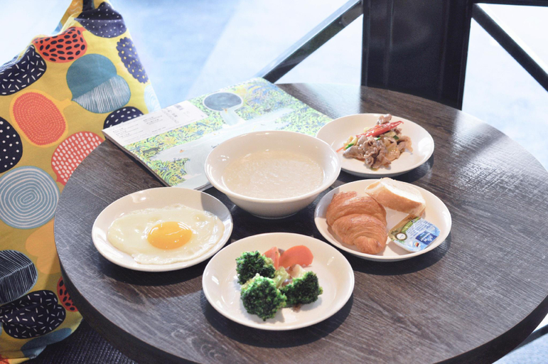 Food & Drinks 5, Kindness Hotel- Zhong Shan Bade, Kaohsiung